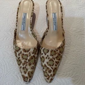 Stubbs & Wootton shoes news